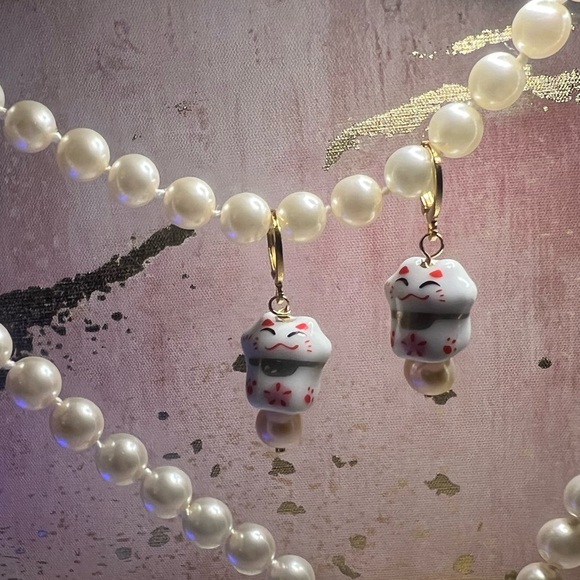 🎎 Handmade LUCKY CAT Maneki-Neko Earrings🎎 - Picture 10 of 10